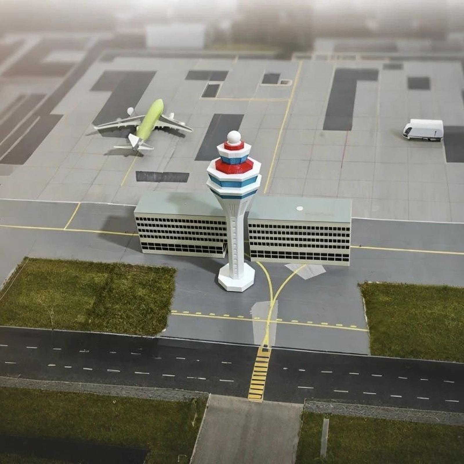 1:400 Airport Control Tower Mo - Home Office Simulator ulasan dan harga